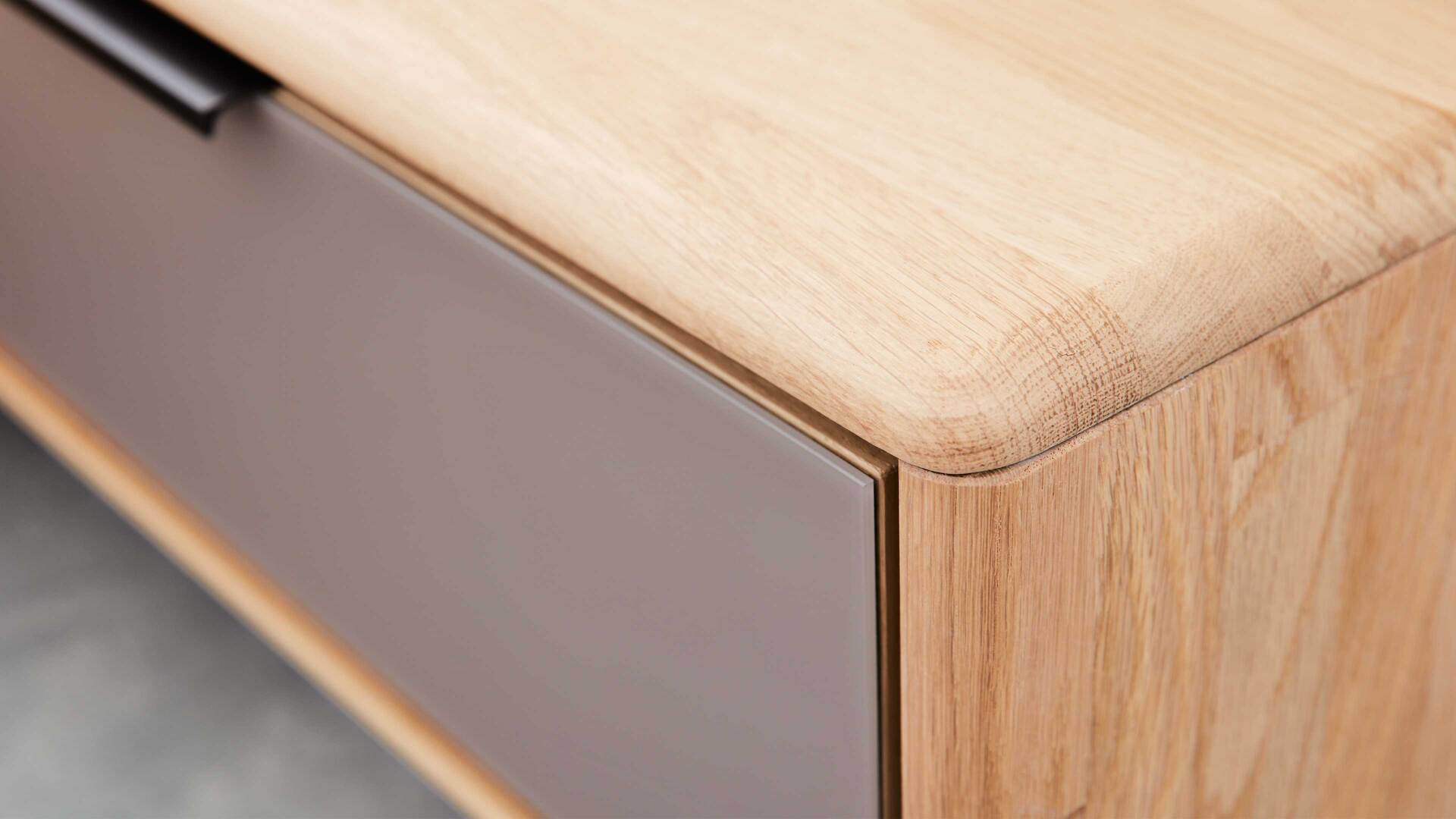 Interliving Schlafzimmer Serie 1015 – Komplettzimmer mit Mattglasfronten