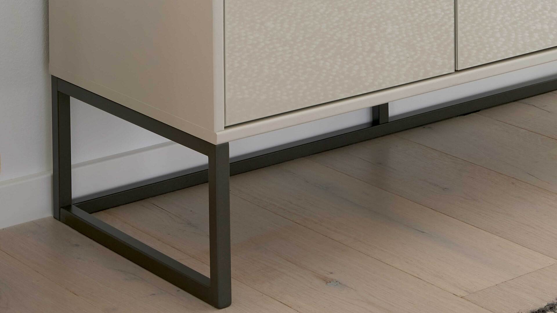 Interliving Schlafzimmer Serie 1035 – Kombikommode
