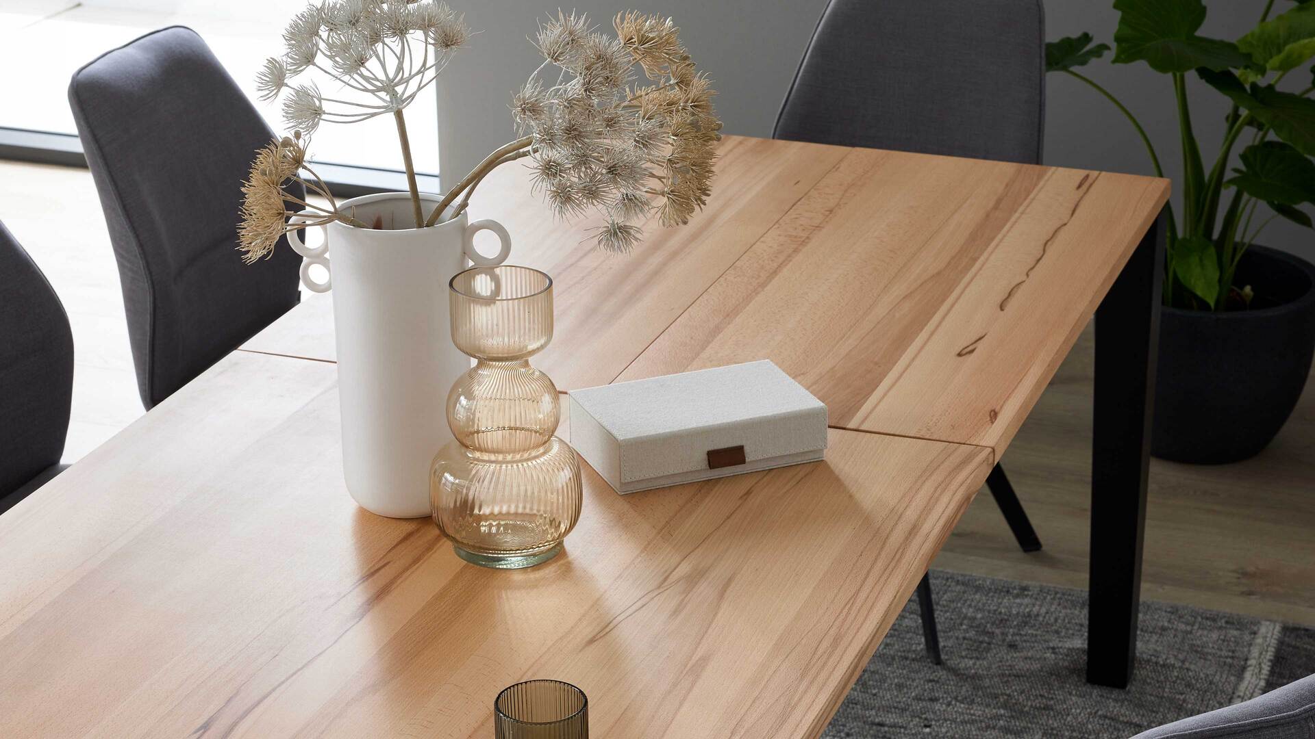 Interliving Esszimmer Serie 5102 – Auszugtisch