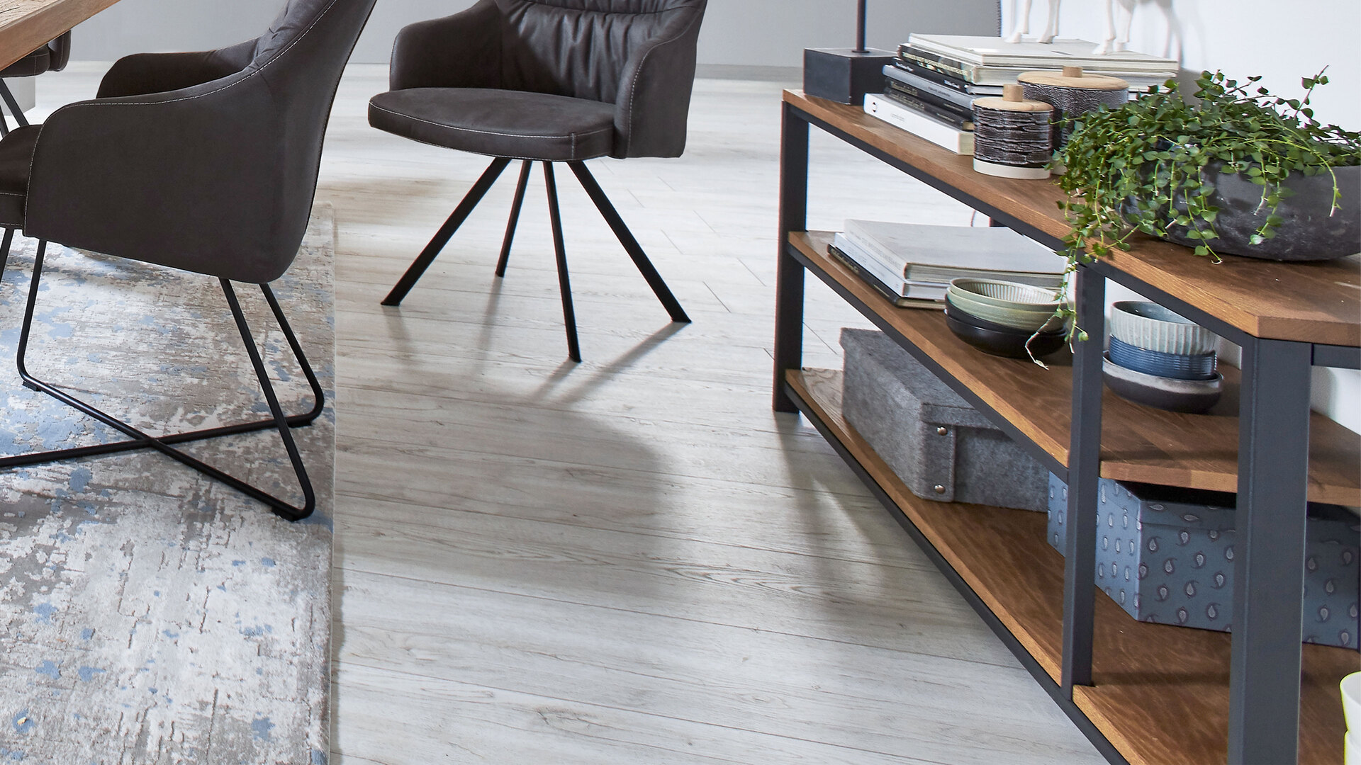 WOODS &amp; TRENDS Vintage-Dining - Lowboard-Regal