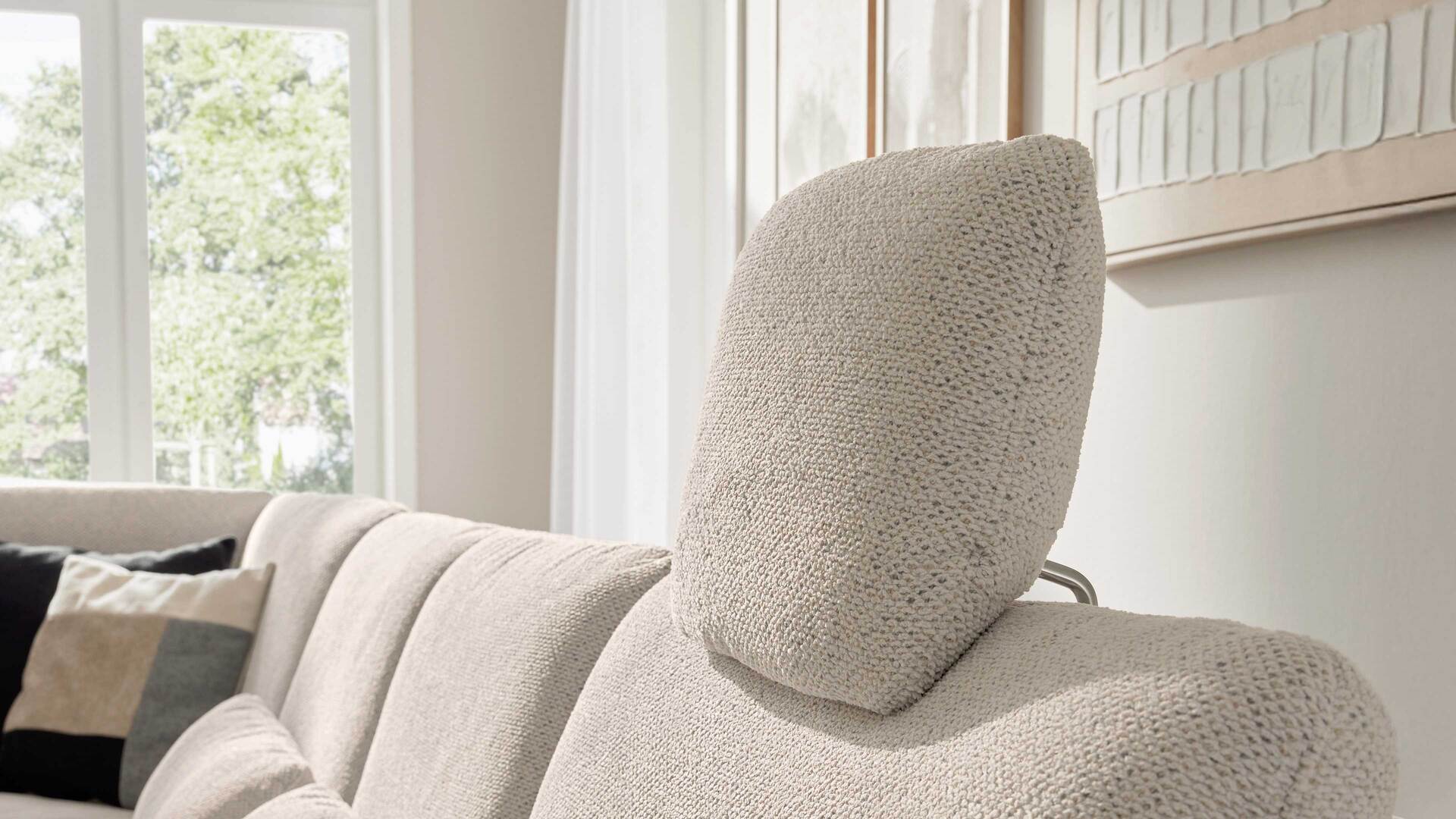 Interliving Sofa Serie 4304 – Comfort-Kopfstütze