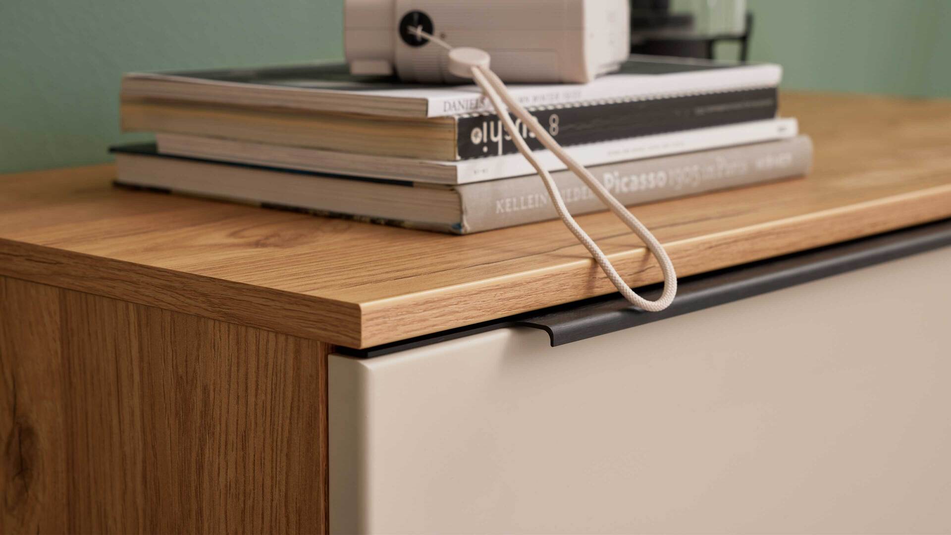 Interliving Wohnzimmer Serie 2032 - Sideboard mit Regalkombination