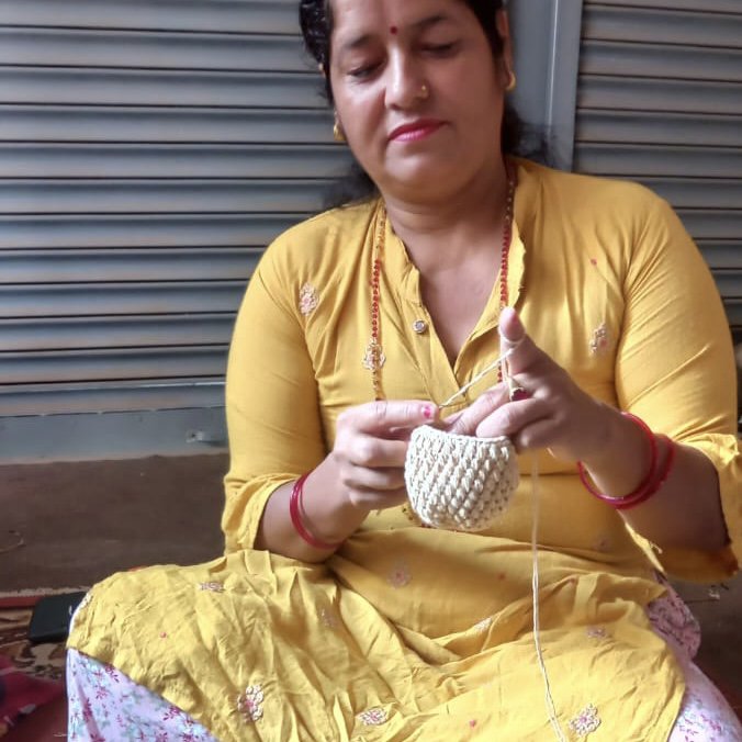 Luna-Leena 2x Eierwärmer Rentier Rudolph sand + Schal - Bio-Baumwolle - handgehäkelt in Nepal
