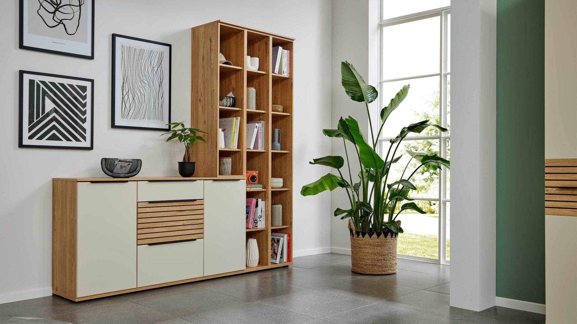 Interliving Wohnzimmer Serie 2032 - Sideboard mit Regalkombination