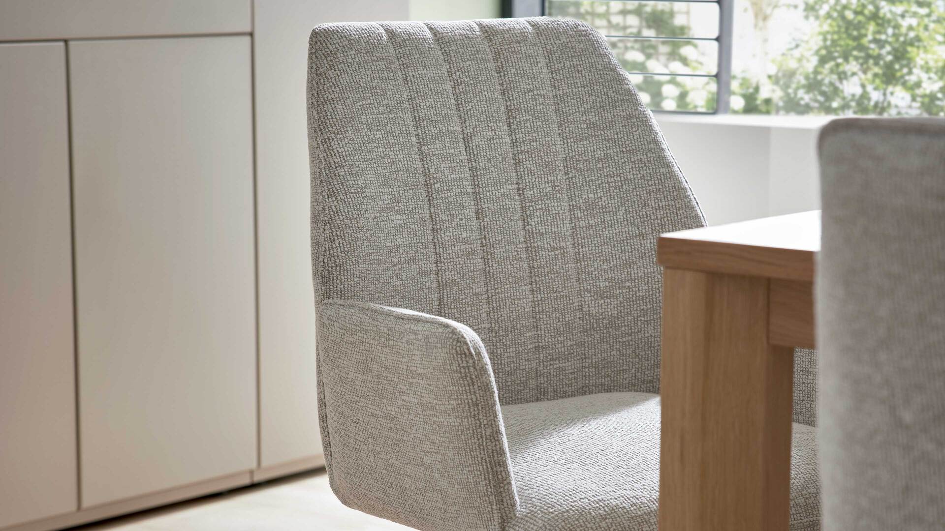 Interliving Esszimmer Serie 5102 – Armlehnstuhl