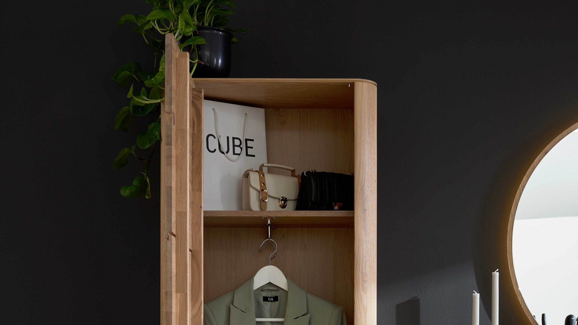 Interliving Garderoben Serie 6014 - Garderobenschrank