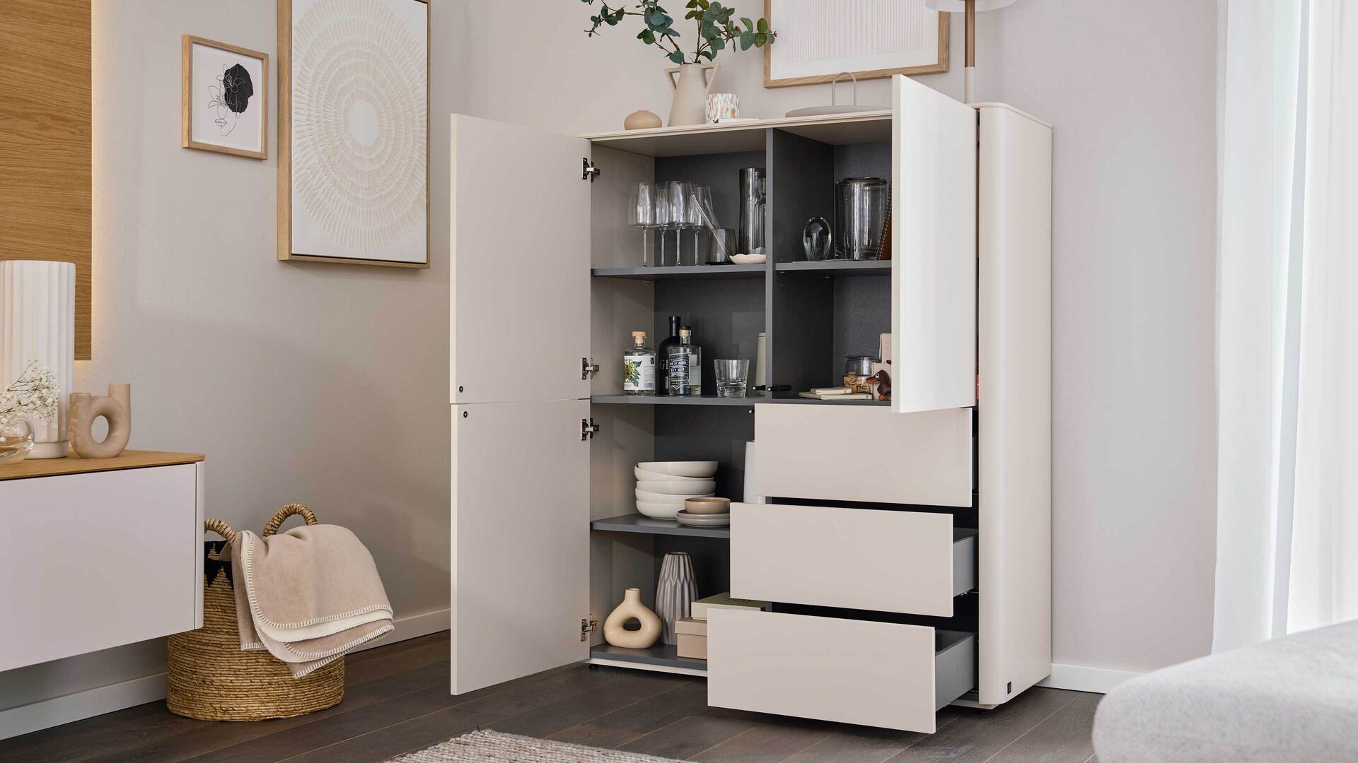Interliving Wohnzimmer Serie 2035 - Highboard