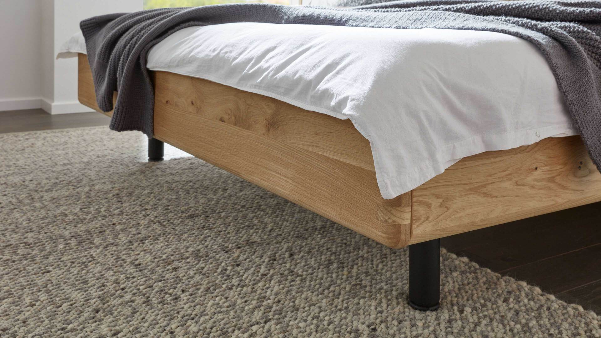 Interliving Schlafzimmer Serie 1015 – Komplettzimmer mit Mattglasfronten